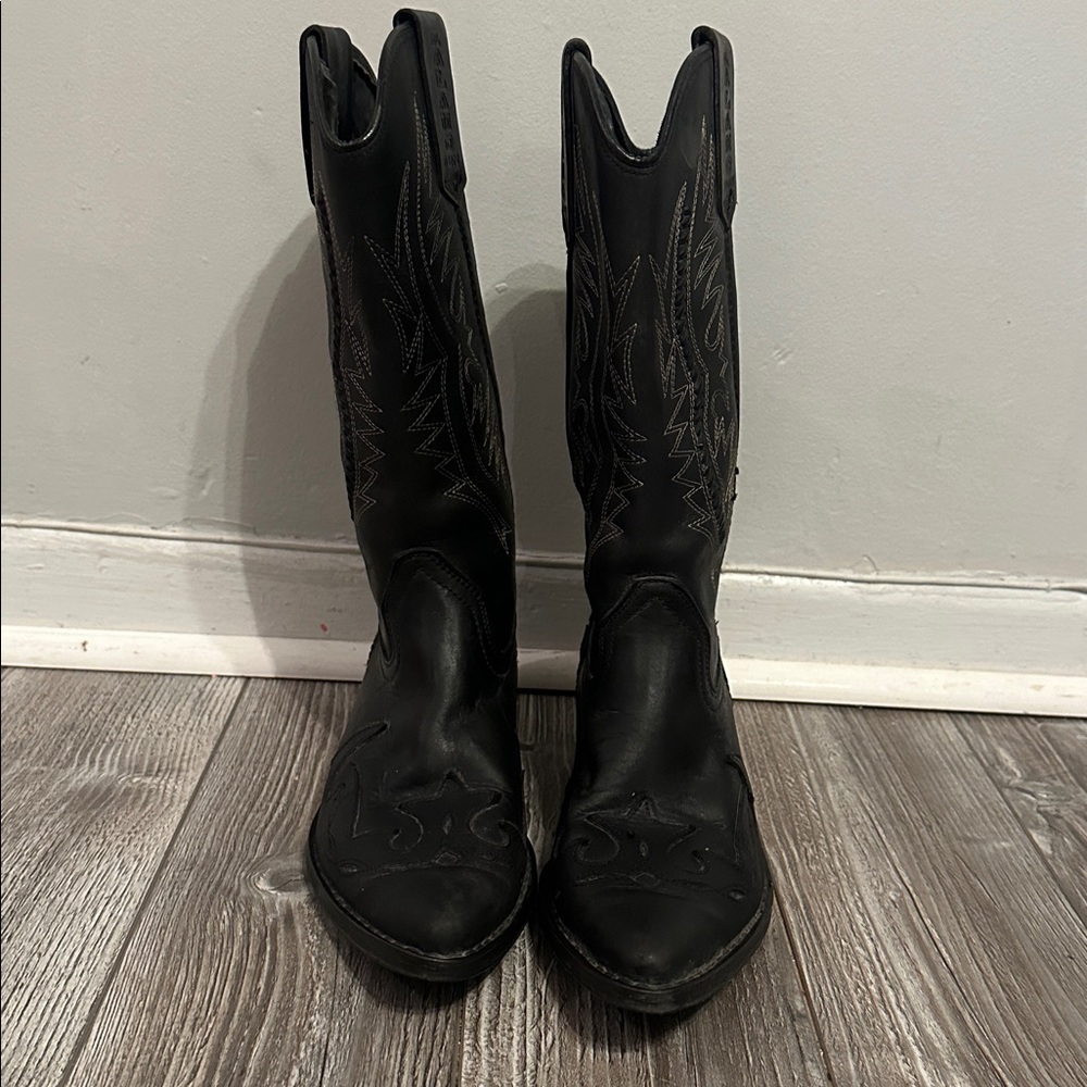 Alamo Black Leather Cowboy Boots – Size 6M 🤠🖤